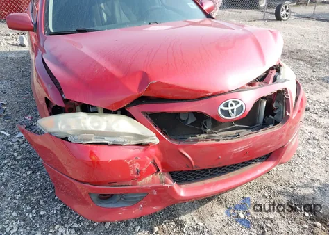2011 Toyota Camry Se z USA, uszkodzony, nr VIN 4T1BF3EK2BU164764